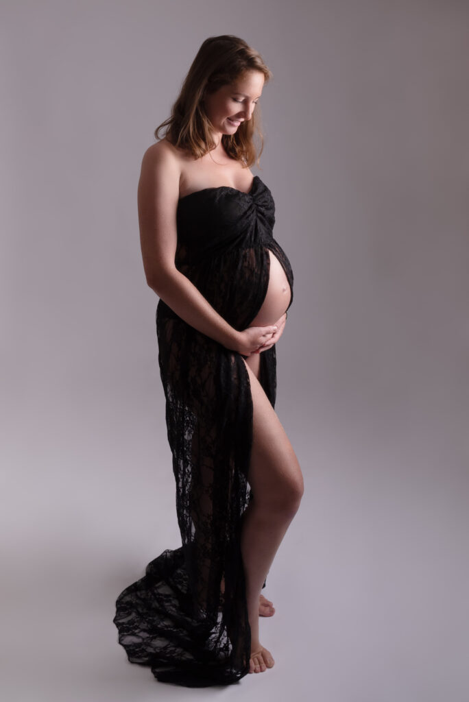 Fotos de embarazo en estudio en Xativa