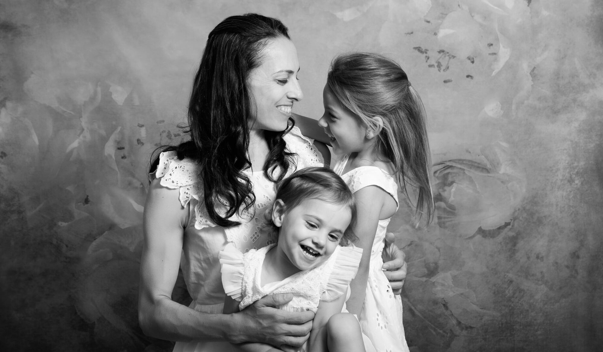 photo maman et enfants famille