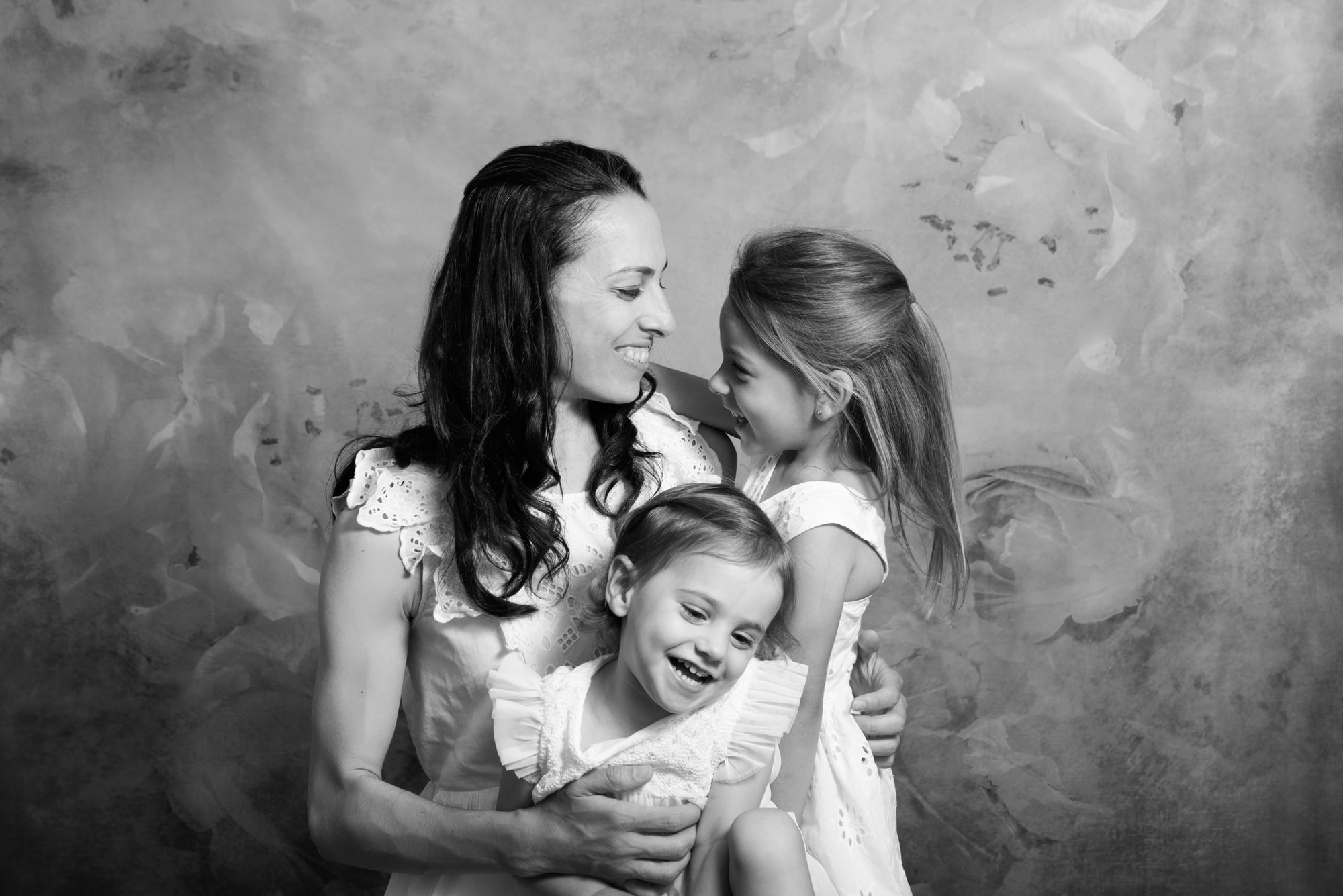 photo maman et enfants famille