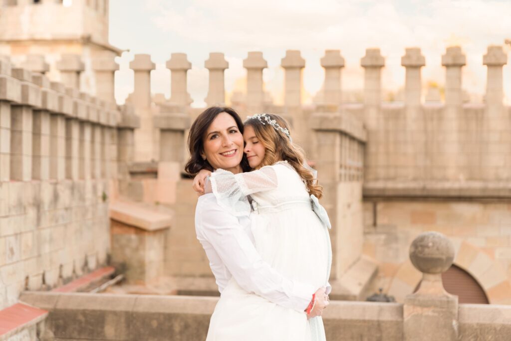Fotos de comunión en Xàtiva para niños y familias Castillo y estudio