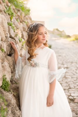 Fotos de comunión para niñas y niños en Xàtiva estilo natural y elegante